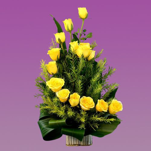 Charming Sunshine Beauty Yellow Roses Basket