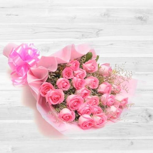 Stunning bouquet of 30 blushing peach or Pink Roses