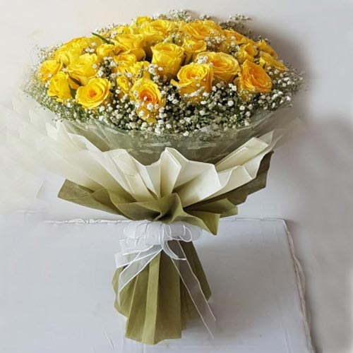 Brilliant 25 Yellow Roses Bouquet