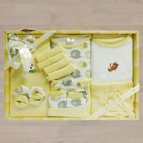 Marvelous Gift Set of Cotton Clothes for New Born Baby
